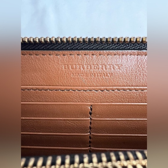 BURBERRY  Horseferry Check Zip Around Wallet Brown - Picture 9 of 16